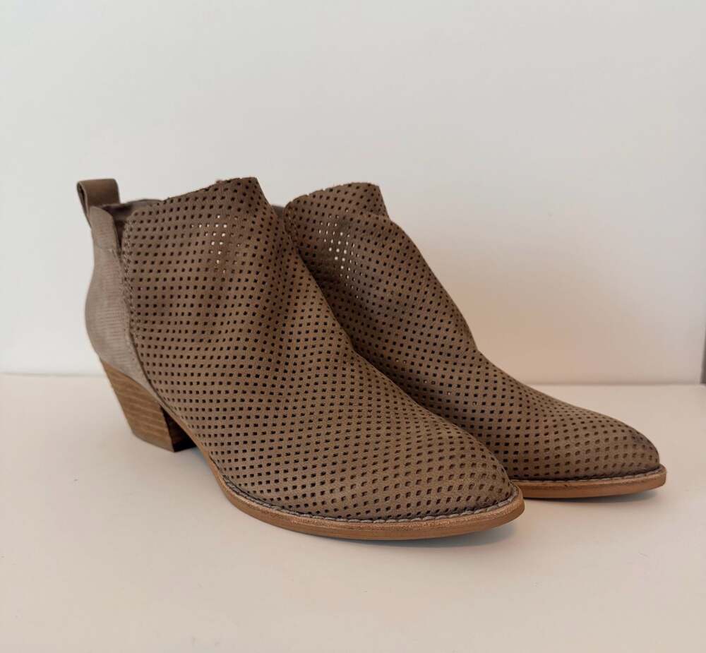 Dolce Vita Sonya Perforated Nubuck Suede Ankle Booties - 6